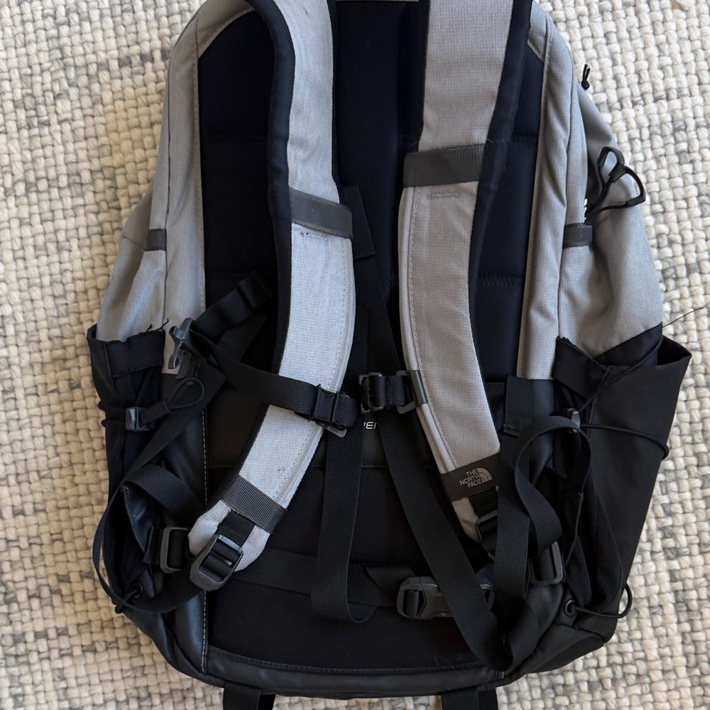 The North Face Borealis Gray and Black Backpack - Picture 4 of 9